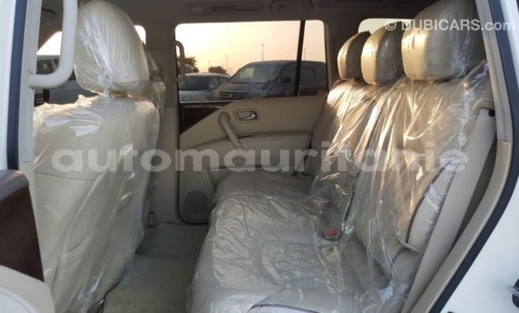 Acheter Import Voiture Nissan Patrol Blanc à Import - Dubai, Adrar Acheter Import Voiture Nissan Patrol Blanc à Import - Dubai, Adrar