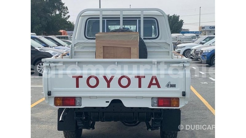Big with watermark toyota land cruiser adrar import dubai 3145