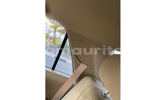 Buy Import Toyota HiAce White Truck in Import - Dubai in Adrar Buy Import Toyota HiAce White Truck in Import - Dubai in Adrar