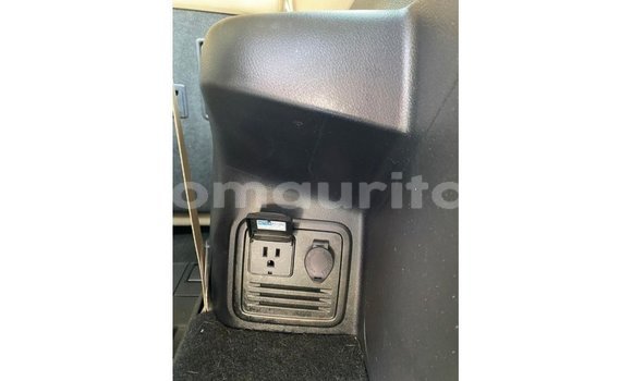 Buy Import Toyota HiAce White Truck in Import - Dubai in Adrar Buy Import Toyota HiAce White Truck in Import - Dubai in Adrar