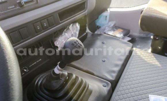 Acheter Import Voiture Toyota Coaster Blanc à Import - Dubai, Adrar Acheter Import Voiture Toyota Coaster Blanc à Import - Dubai, Adrar