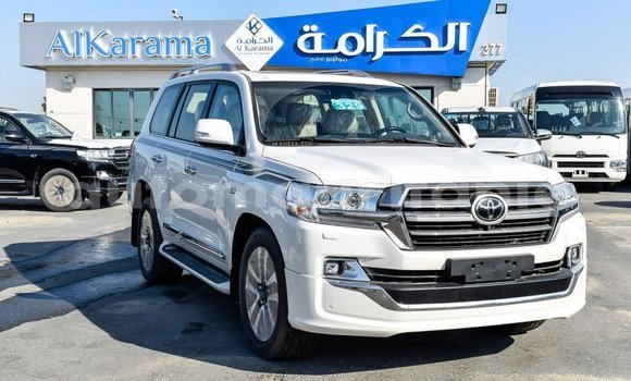 Acheter Import Voiture Toyota Land Cruiser Blanc à Import - Dubai, Adrar Acheter Import Voiture Toyota Land Cruiser Blanc à Import - Dubai, Adrar
