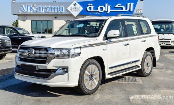 Acheter Import Voiture Toyota Land Cruiser Blanc à Import - Dubai, Adrar Acheter Import Voiture Toyota Land Cruiser Blanc à Import - Dubai, Adrar