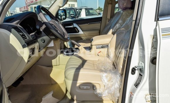 Acheter Import Voiture Toyota Land Cruiser Blanc à Import - Dubai, Adrar Acheter Import Voiture Toyota Land Cruiser Blanc à Import - Dubai, Adrar
