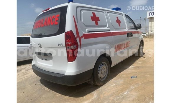 Acheter Import Voiture Hyundai Accent Blanc à Import - Dubai, Adrar Acheter Import Voiture Hyundai Accent Blanc à Import - Dubai, Adrar