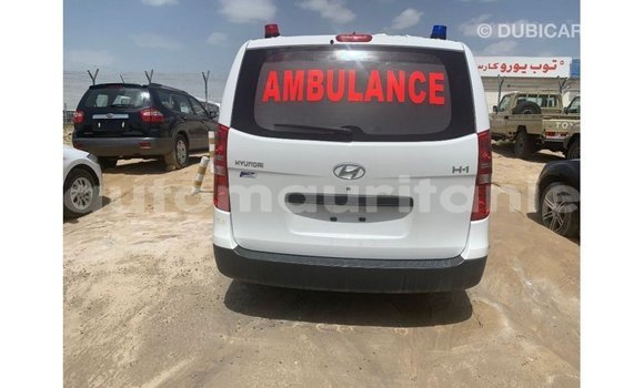 Acheter Import Voiture Hyundai Accent Blanc à Import - Dubai, Adrar Acheter Import Voiture Hyundai Accent Blanc à Import - Dubai, Adrar