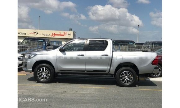 Acheter Import Voiture Toyota Hilux Autre à Import - Dubai, Adrar Acheter Import Voiture Toyota Hilux Autre à Import - Dubai, Adrar