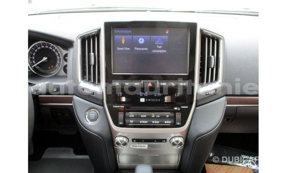 Acheter Import Voiture Toyota Land Cruiser Noir à Import - Dubai, Adrar Acheter Import Voiture Toyota Land Cruiser Noir à Import - Dubai, Adrar