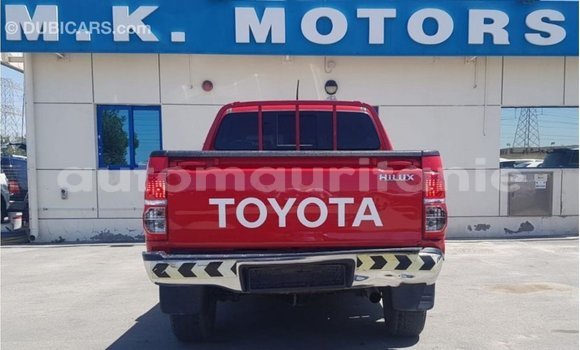 Acheter Import Voiture Toyota Hilux Rouge à Import - Dubai, Adrar Acheter Import Voiture Toyota Hilux Rouge à Import - Dubai, Adrar