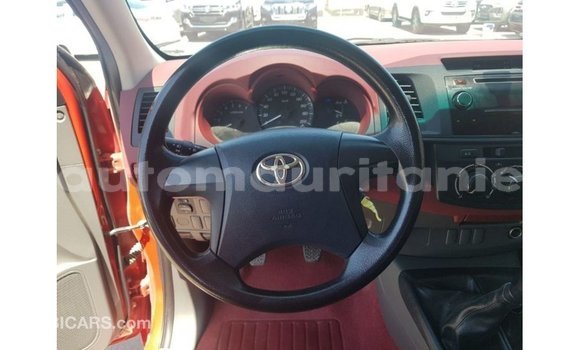 Acheter Import Voiture Toyota Hilux Rouge à Import - Dubai, Adrar Acheter Import Voiture Toyota Hilux Rouge à Import - Dubai, Adrar