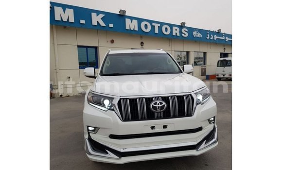 Acheter Import Voiture Toyota Prado Blanc à Import - Dubai, Adrar Acheter Import Voiture Toyota Prado Blanc à Import - Dubai, Adrar
