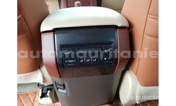 Acheter Import Voiture Toyota Prado Blanc à Import - Dubai, Adrar Acheter Import Voiture Toyota Prado Blanc à Import - Dubai, Adrar