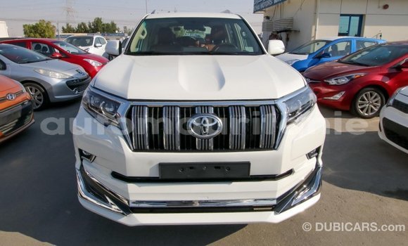 Acheter Import Voiture Toyota Prado Blanc à Import - Dubai, Adrar Acheter Import Voiture Toyota Prado Blanc à Import - Dubai, Adrar