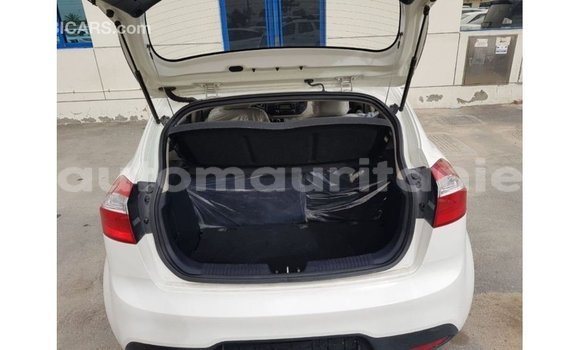 Acheter Import Voiture Kia Rio Blanc à Import - Dubai, Adrar Acheter Import Voiture Kia Rio Blanc à Import - Dubai, Adrar