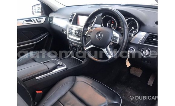 Acheter Import Voiture Mercedes-Benz GLE Noir à Import - Dubai, Adrar Acheter Import Voiture Mercedes-Benz GLE Noir à Import - Dubai, Adrar