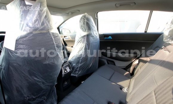 Acheter Import Voiture Kia Sportage Blanc à Import - Dubai, Adrar Acheter Import Voiture Kia Sportage Blanc à Import - Dubai, Adrar