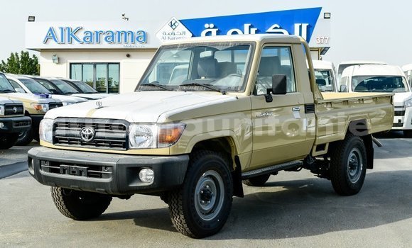 Acheter Import Voiture Toyota Land Cruiser Beige à Import - Dubai, Adrar Acheter Import Voiture Toyota Land Cruiser Beige à Import - Dubai, Adrar
