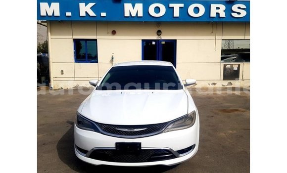 Acheter Import Voiture Chrysler 200 Blanc à Import - Dubai, Adrar