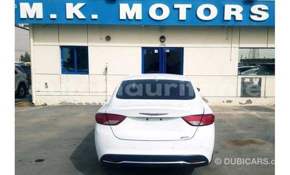 Acheter Import Voiture Chrysler 200 Blanc à Import - Dubai, Adrar Acheter Import Voiture Chrysler 200 Blanc à Import - Dubai, Adrar