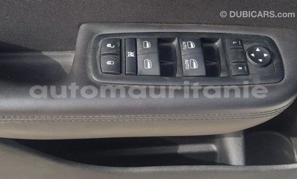 Acheter Import Voiture Chrysler 200 Blanc à Import - Dubai, Adrar Acheter Import Voiture Chrysler 200 Blanc à Import - Dubai, Adrar