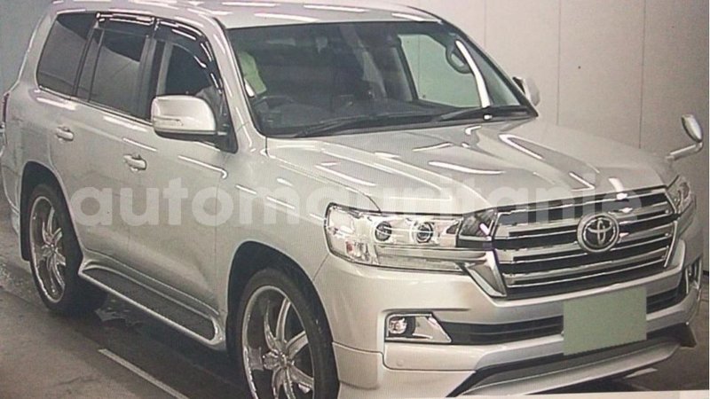 Big with watermark toyota land cruiser adrar import dubai 3249