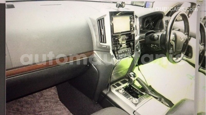 Big with watermark toyota land cruiser adrar import dubai 3249