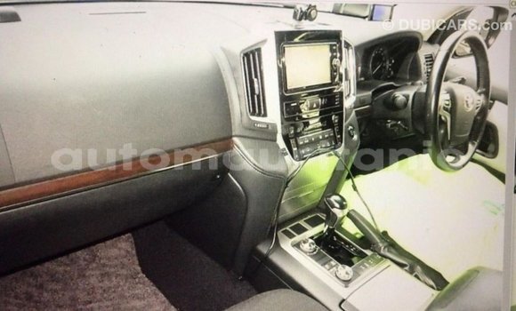Acheter Import Voiture Toyota Land Cruiser Autre à Import - Dubai, Adrar Acheter Import Voiture Toyota Land Cruiser Autre à Import - Dubai, Adrar