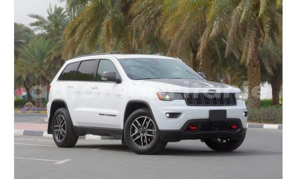 Acheter Import Voiture Jeep Grand Cherokee Blanc à Import - Dubai, Adrar