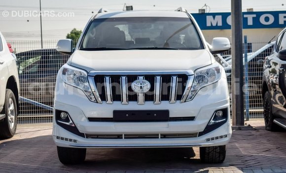 Acheter Import Voiture Toyota Prado Blanc à Import - Dubai, Adrar Acheter Import Voiture Toyota Prado Blanc à Import - Dubai, Adrar