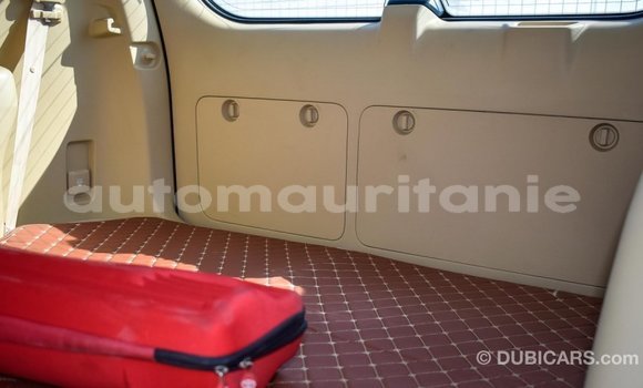 Acheter Import Voiture Toyota Prado Blanc à Import - Dubai, Adrar Acheter Import Voiture Toyota Prado Blanc à Import - Dubai, Adrar