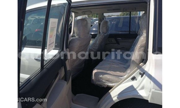 Buy Import Mitsubishi Pajero White Car in Import - Dubai in Adrar Buy Import Mitsubishi Pajero White Car in Import - Dubai in Adrar