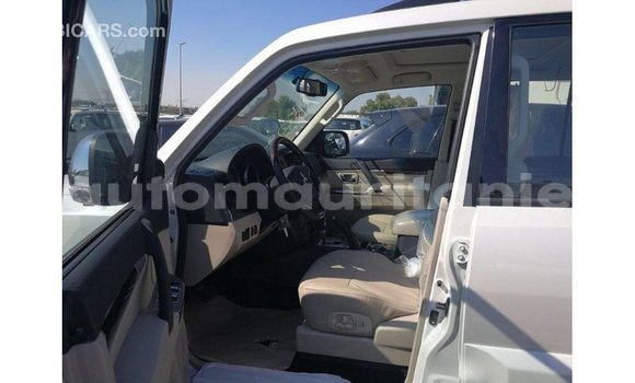 Buy Import Mitsubishi Pajero White Car in Import - Dubai in Adrar Buy Import Mitsubishi Pajero White Car in Import - Dubai in Adrar