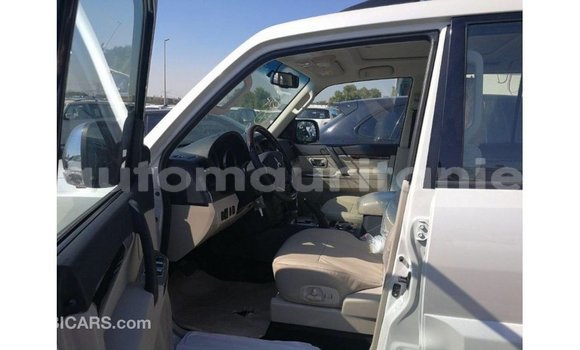 Buy Import Mitsubishi Pajero White Car in Import - Dubai in Adrar Buy Import Mitsubishi Pajero White Car in Import - Dubai in Adrar