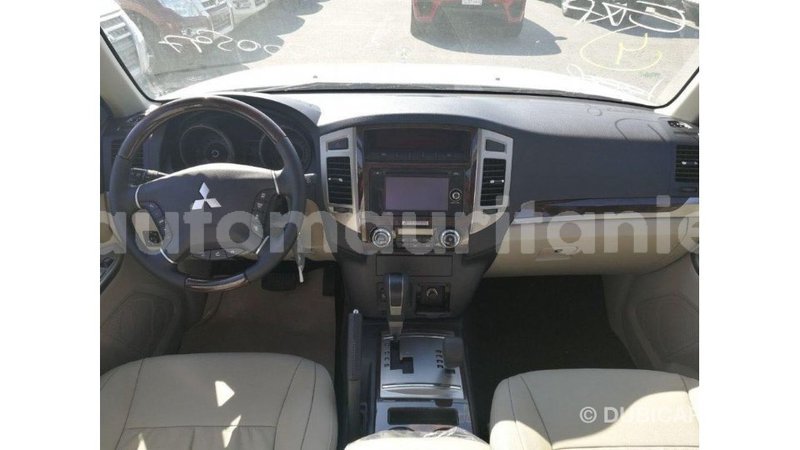 Big with watermark mitsubishi pajero adrar import dubai 3304