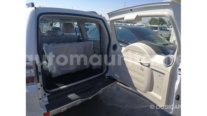 Big with watermark mitsubishi pajero adrar import dubai 3304