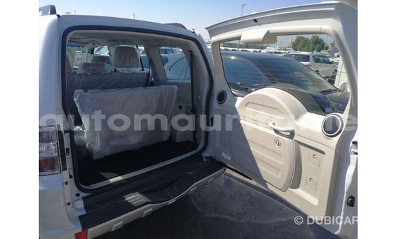 Buy Import Mitsubishi Pajero White Car in Import - Dubai in Adrar Buy Import Mitsubishi Pajero White Car in Import - Dubai in Adrar