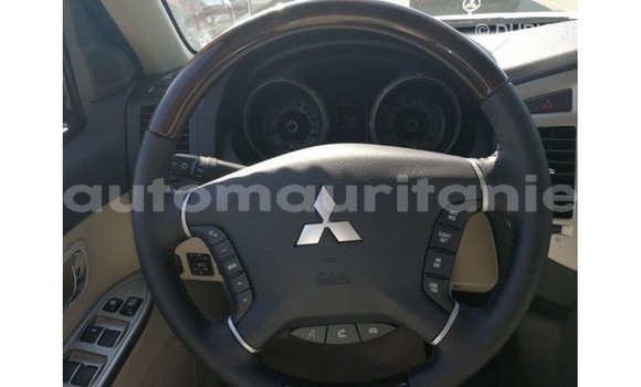 Buy Import Mitsubishi Pajero White Car in Import - Dubai in Adrar Buy Import Mitsubishi Pajero White Car in Import - Dubai in Adrar