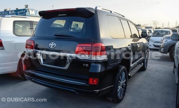 Acheter Import Voiture Toyota Land Cruiser Noir à Import - Dubai, Adrar Acheter Import Voiture Toyota Land Cruiser Noir à Import - Dubai, Adrar