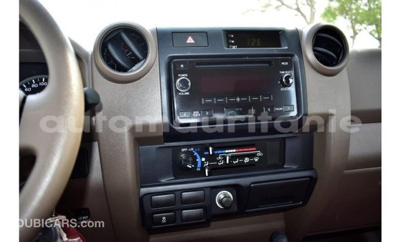 Buy Import Toyota Land Cruiser White Car in Import - Dubai in Adrar Buy Import Toyota Land Cruiser White Car in Import - Dubai in Adrar