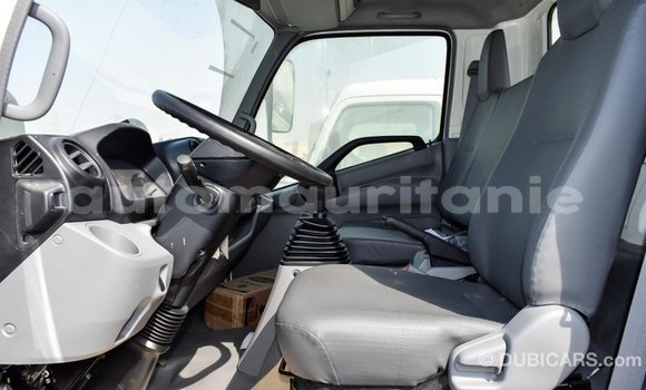 Acheter Import Utilitaire Hino 300 Series Blanc à Import - Dubai, Adrar Acheter Import Utilitaire Hino 300 Series Blanc à Import - Dubai, Adrar