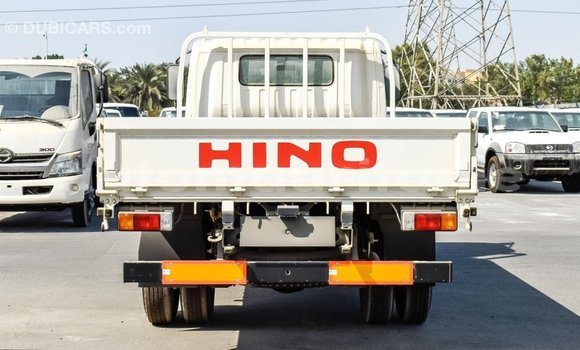 Acheter Import Utilitaire Hino 300 Series Blanc à Import - Dubai, Adrar Acheter Import Utilitaire Hino 300 Series Blanc à Import - Dubai, Adrar