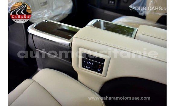 Buy Import Toyota Granvia White Car in Import - Dubai in Adrar Buy Import Toyota Granvia White Car in Import - Dubai in Adrar