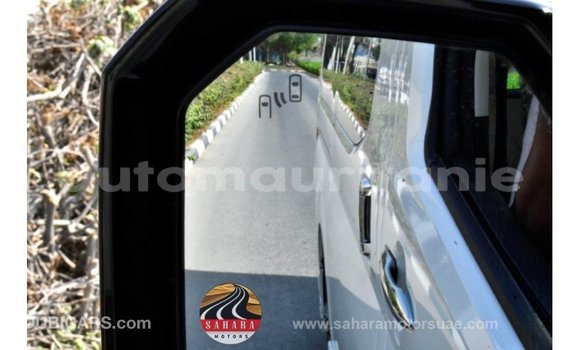 Buy Import Toyota Granvia White Car in Import - Dubai in Adrar Buy Import Toyota Granvia White Car in Import - Dubai in Adrar