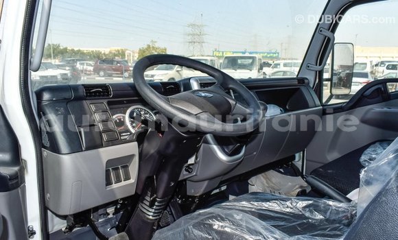 Acheter Import Voiture Mitsubishi Carisma Blanc à Import - Dubai, Adrar Acheter Import Voiture Mitsubishi Carisma Blanc à Import - Dubai, Adrar