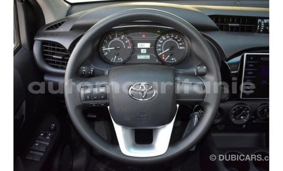 Buy Import Toyota Hilux White Car in Import - Dubai in Adrar Buy Import Toyota Hilux White Car in Import - Dubai in Adrar