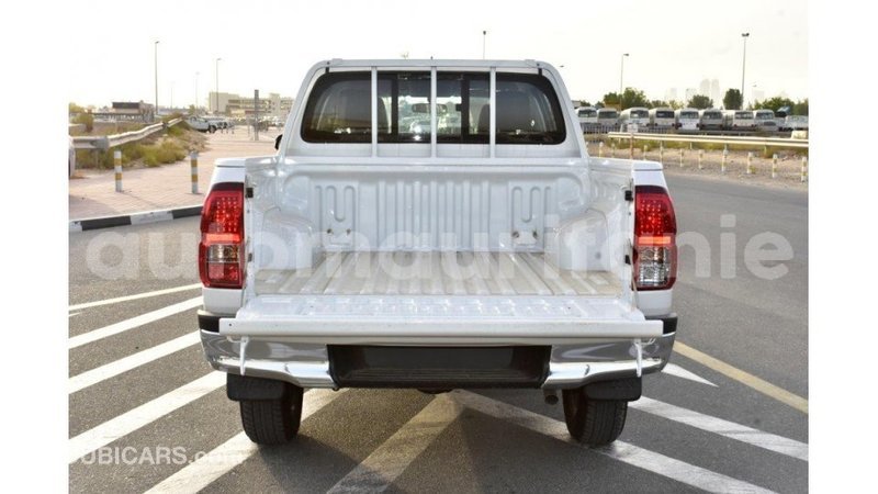 Big with watermark toyota hilux adrar import dubai 3323