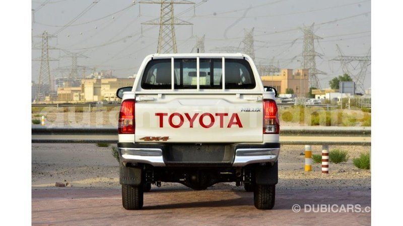 Big with watermark toyota hilux adrar import dubai 3323