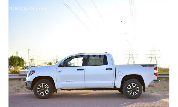 Buy Import Toyota Tundra White Car in Import - Dubai in Adrar Buy Import Toyota Tundra White Car in Import - Dubai in Adrar