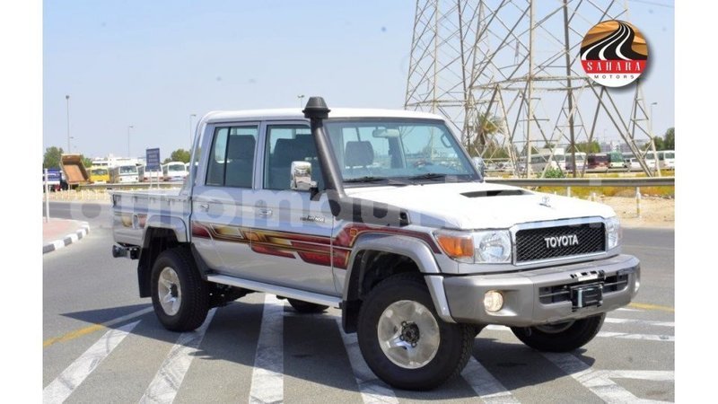 Big with watermark toyota land cruiser adrar import dubai 3336