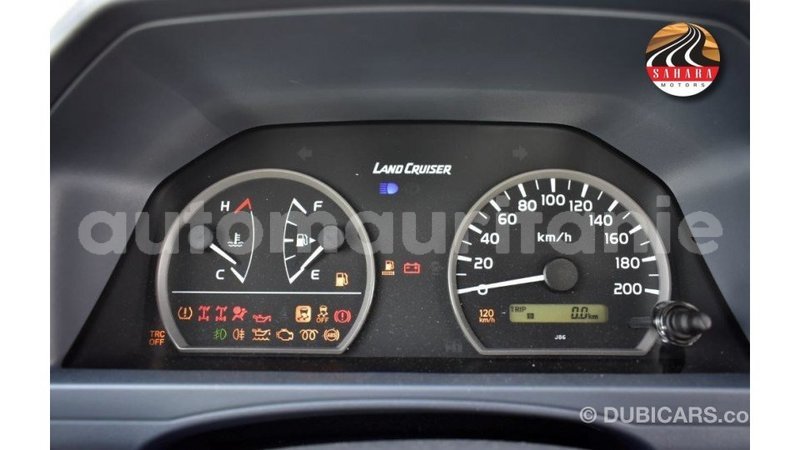 Big with watermark toyota land cruiser adrar import dubai 3336